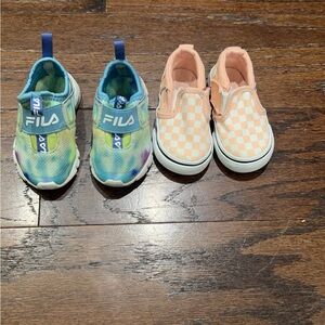 Girls size 4 toddler vans& fils. Great condition